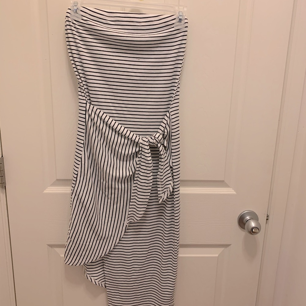 Black and white dress!